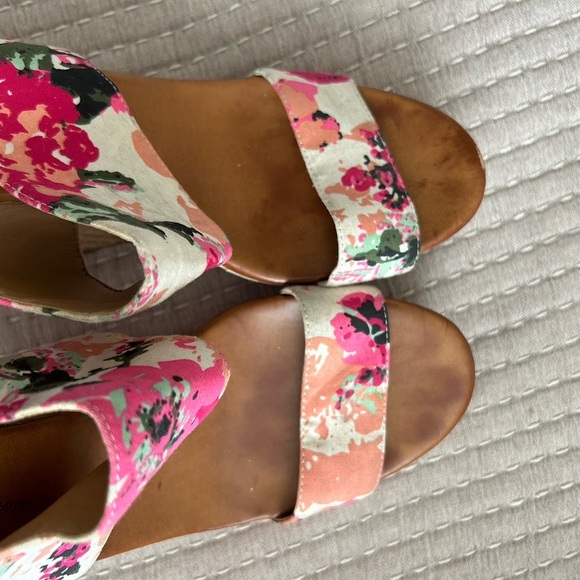 Floral platform heels - Picture 4 of 5